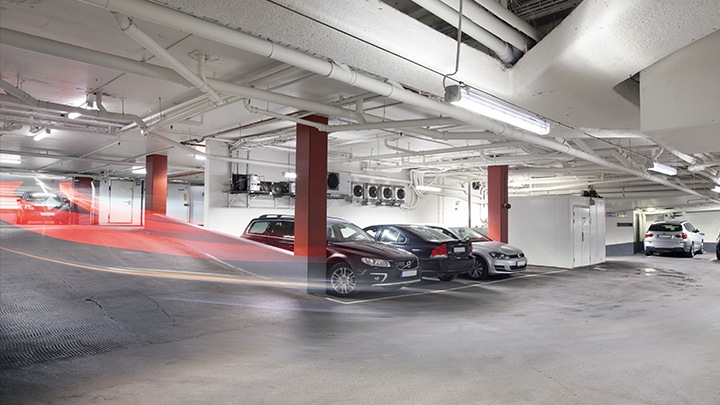 Philips Lightings GreenParking: optimerar belysning för bilparkeringar efter fordon med hjälp av närvaroupptäckt och dimringszoner