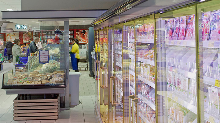 Philips Lighting illuminating the freezer cabinets at Edeka Glückstadt improving attractiveness with energy saving solutions