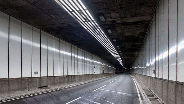 Meir-tunneln lyses upp med tunnelbelysning från Philips