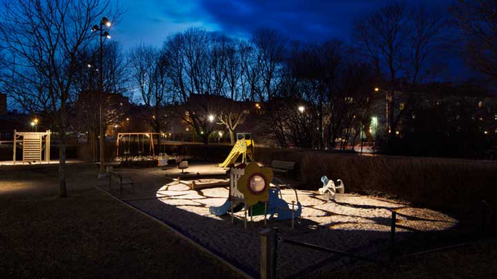 För att förbättra livskvaliteten för barn i närområdet runt Tegnérparken i Uppsala arbetade Philips fram en innovativ belysningslösning för Giraffparken