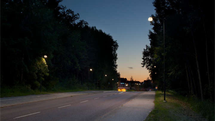 Nu fin LED-belysning på Mörbyleden