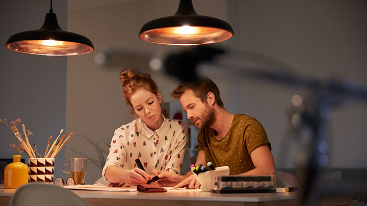 Moderna ljuskronor för ditt hem: Philips Lighting LED