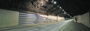 Tunnelbelysning som  räcker hela vägen
